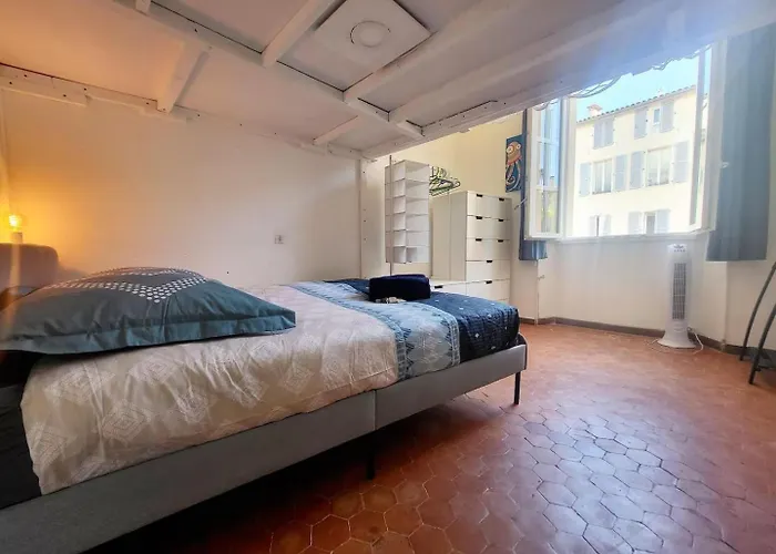 Le Provencal Du Marche - T3 Dans Vieil