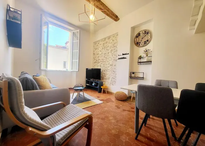 Le Provencal Du Marche - T3 Dans Vieil *